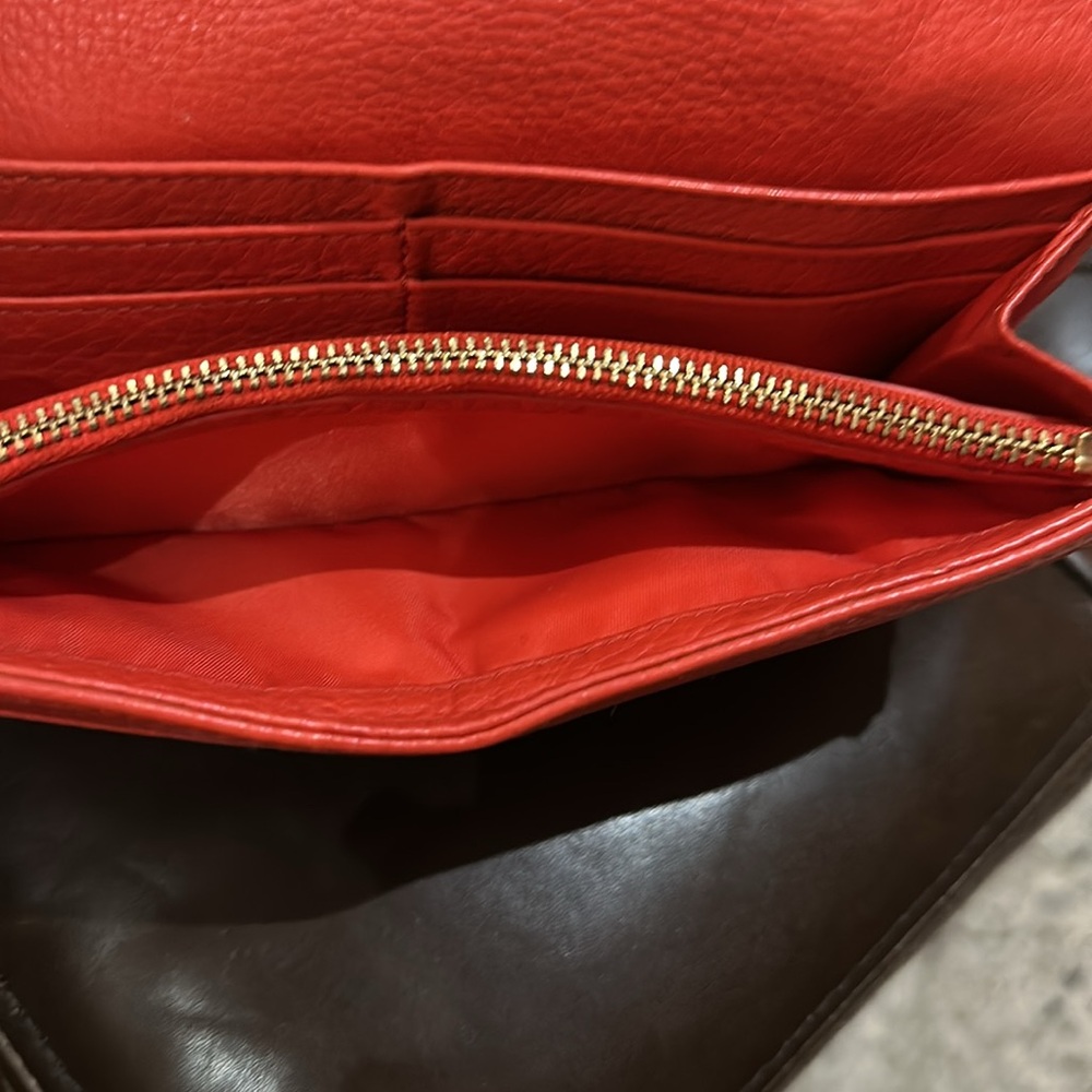 Authentic Tory Burch Wallet & Cosmetics Pouch BUNDLE in Red, Soft Pebble Leather - Picture 14 of 16